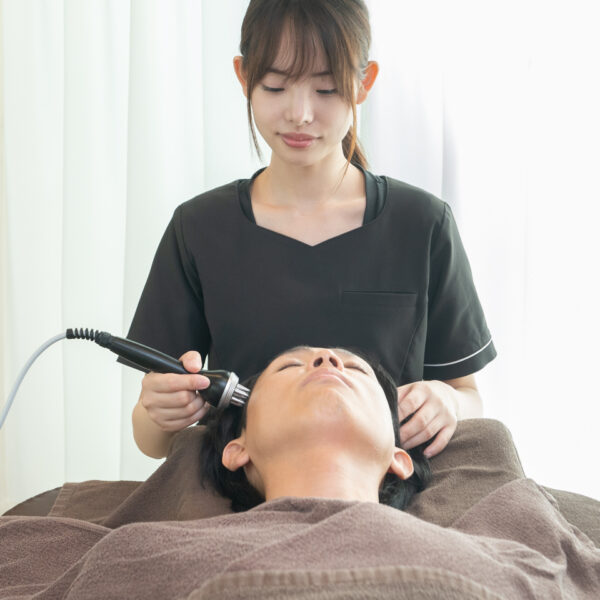 EMS＆エレクトロポレーション(頭皮～首筋～フェイスライン)